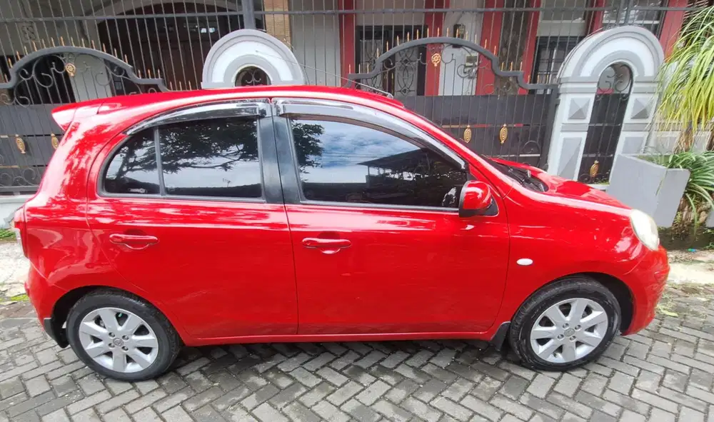 Nissan March 2013 Bensin