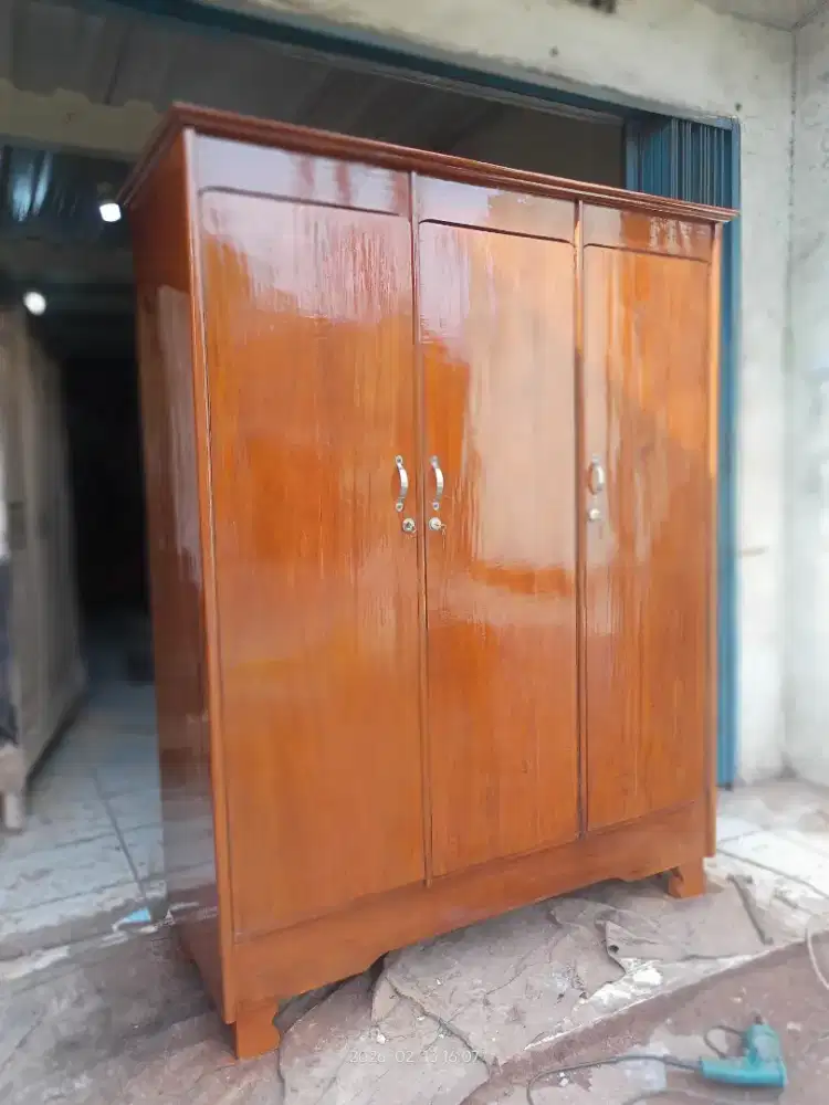 Simpel tua .antik lemari kayu jati 3 pintu bekas dah melamin