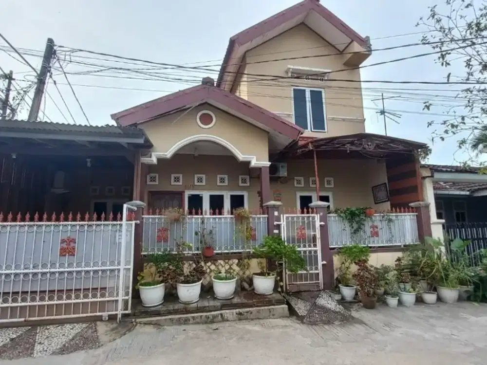 Rumah Siap Huni Posisi Hook di Harapan Indah Bekasi