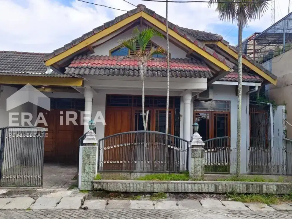 RUMAH DIJUAL DI JOGJA DEKAT DENGAN BANDARA ADISUCIPTO DAN UNIVERSITAS KRISTEN IMMANUEL