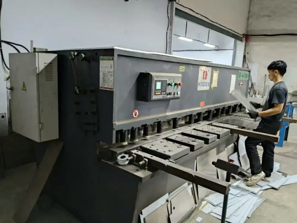 Mesin shering 6 mm x 32000