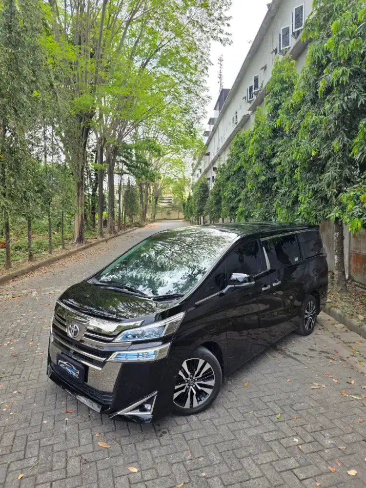 Toyota Vellfire g atpm facelift 2019 A/T Hitam