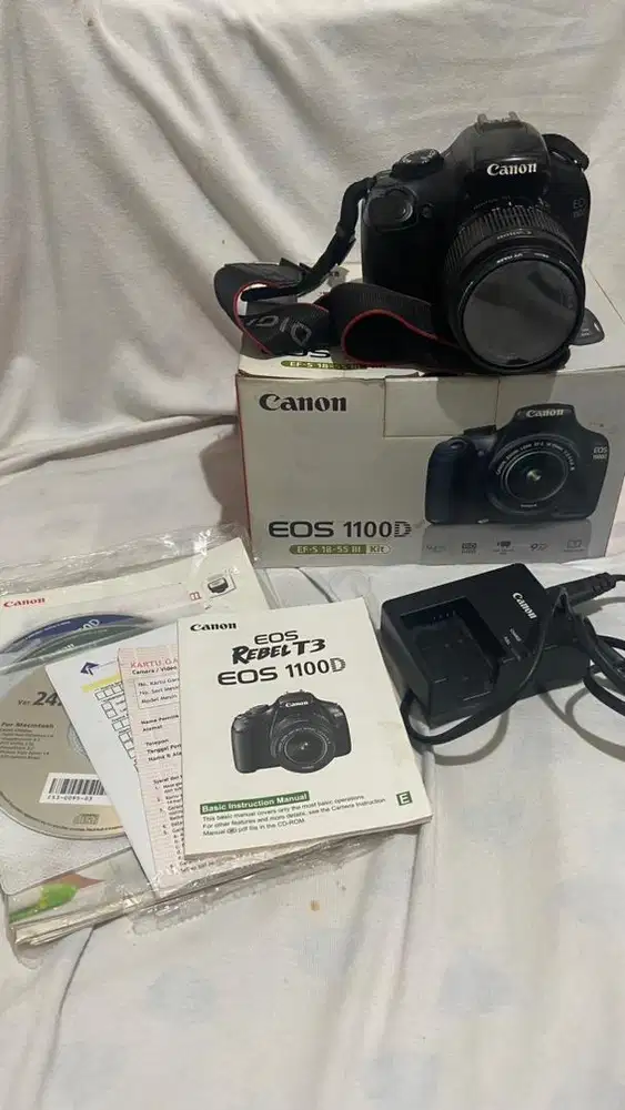 Kamera Canon EOS 1100D