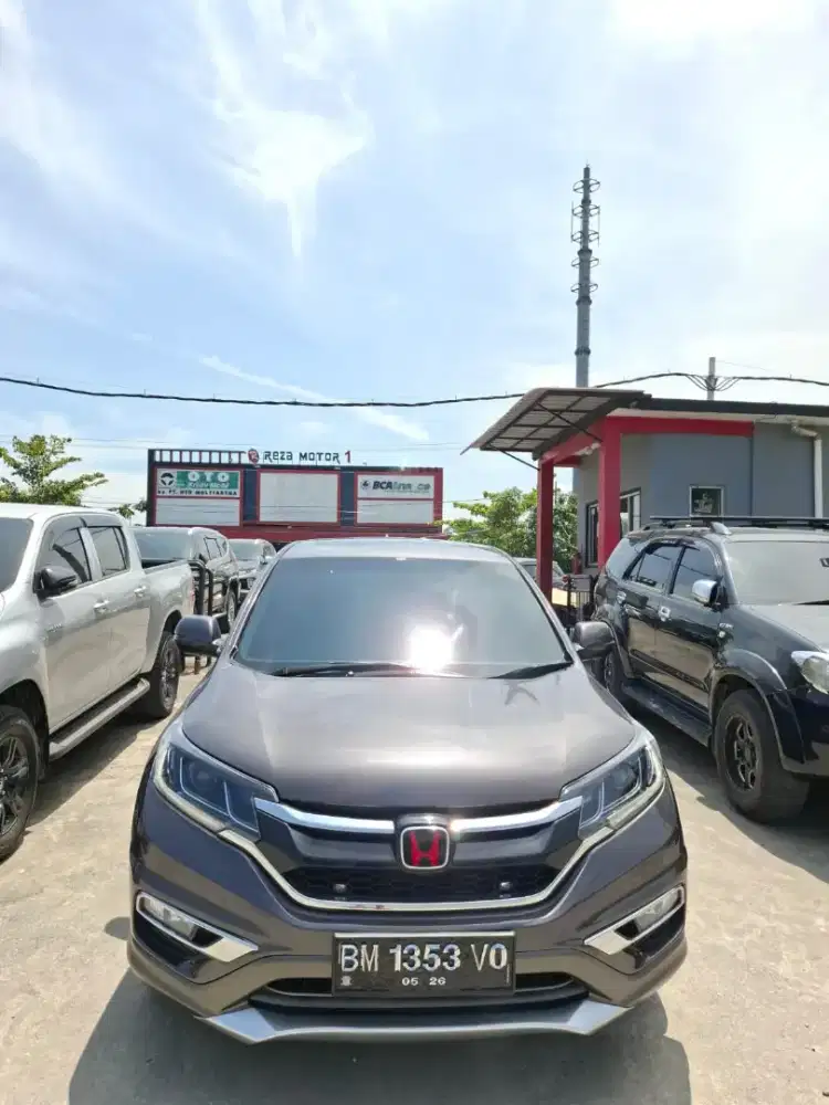 CRV 2015 2.4 prestige matic. Km 95rb antik