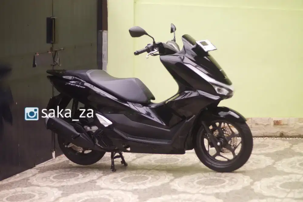 ( Baru 2 Bulan , Km 2 Ribu ) Honda Pcx 160 2025 , new pcx 2025 remot 2