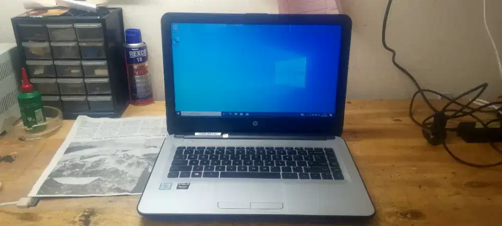 Laptop Hp 14 core i5 6200u 4GB hdd 500GB 14in mulussss