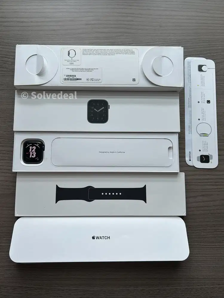 Apple Watch SE 40mm — Fullset Original, Fungsi Normal + Bonus Strap