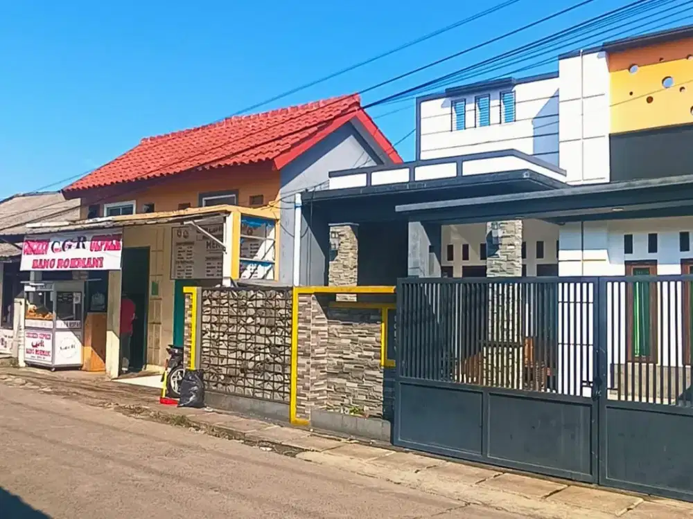 JUAL RUMAH DAN 2 RUKO