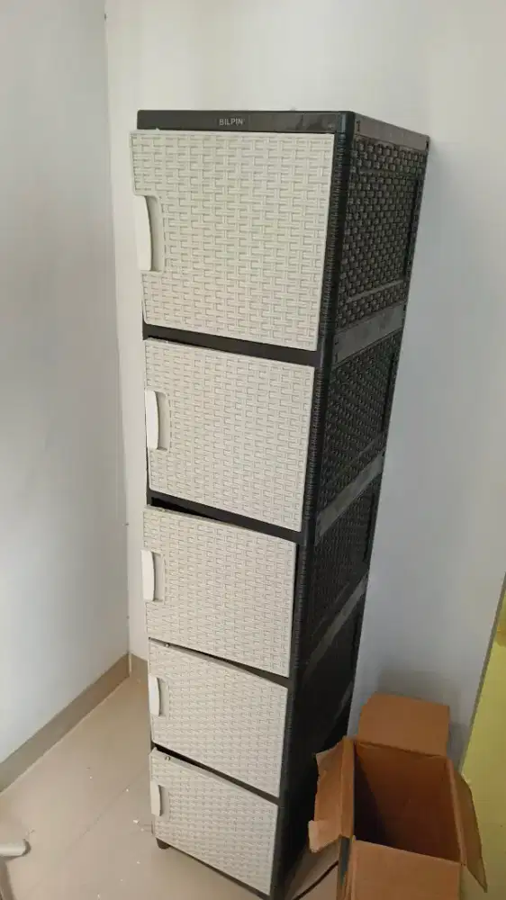 Rak Lemari pakaian 5  susun