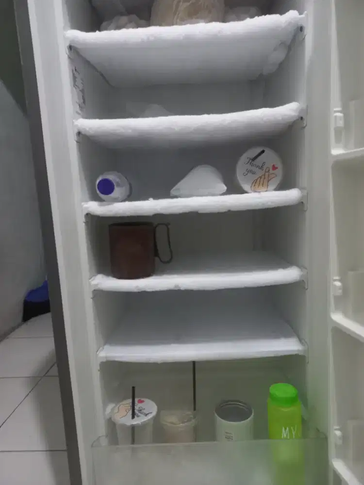 FREEZER LG 1 PINTU