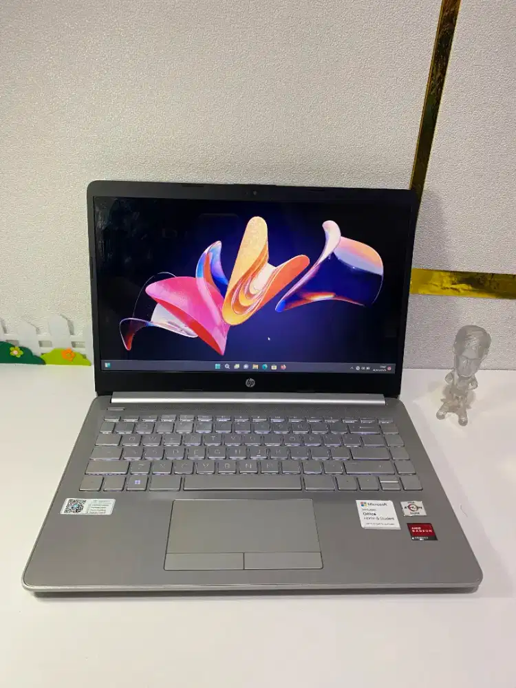 LAPTOP HP 14S DK1524AU AMD ATHLON SILVER 3050 RAM8GB SSD512GB 14INCH