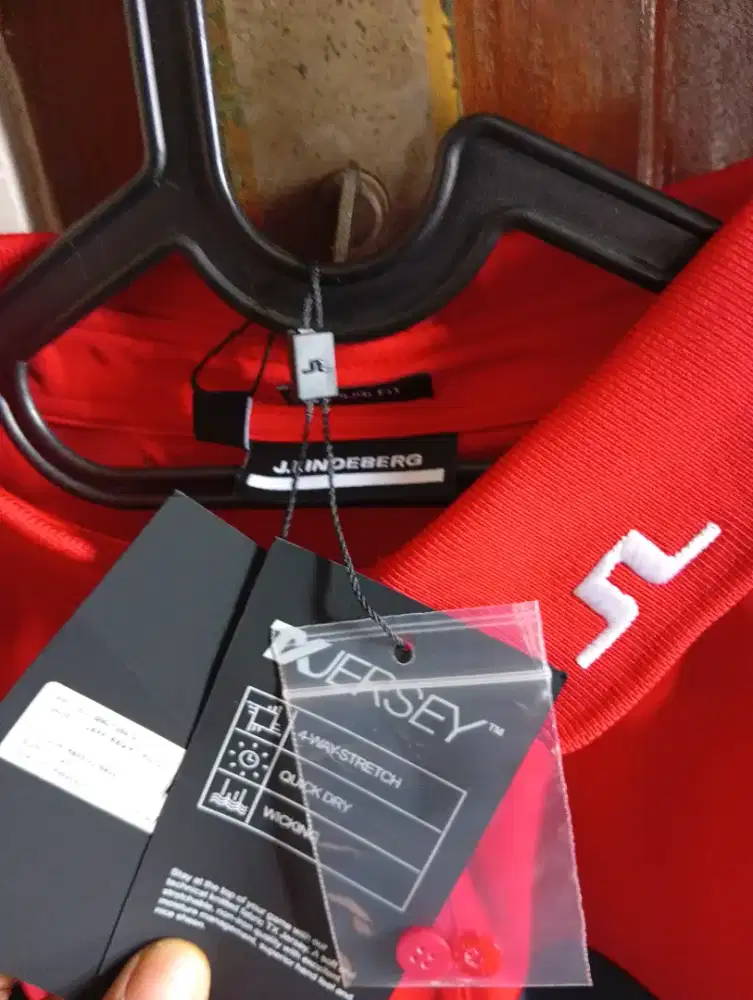 Kaos golf pria J. Lidenberg