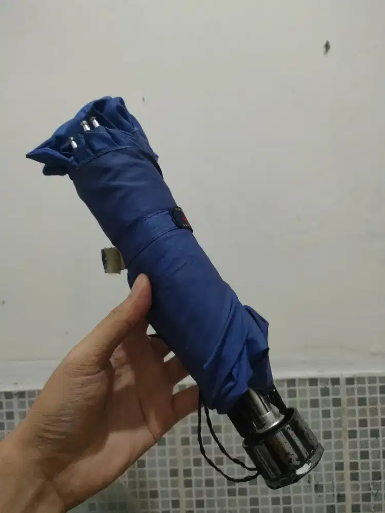 PAYUNG LIPAT UKURAN SEDANG