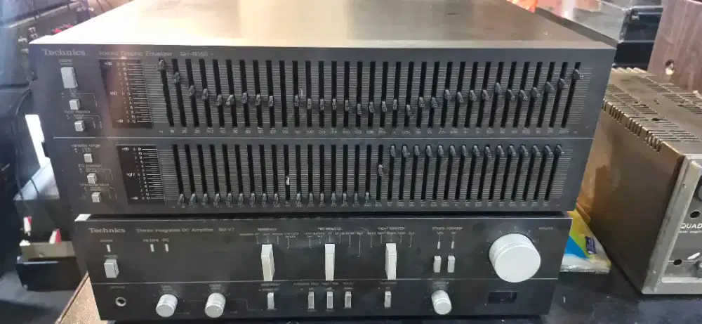 Integrated Amplifier dan Eq technics japan