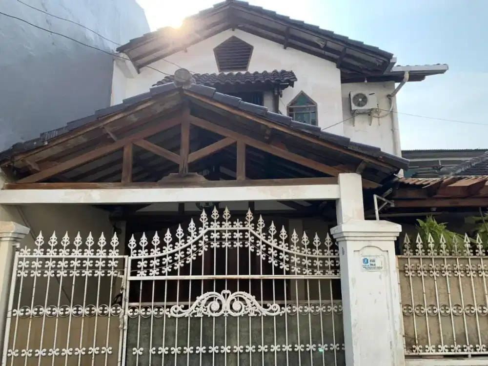 Rumah Dijual di Menteng Dalam Bebas Banjir Dekat Fasilitas Umum