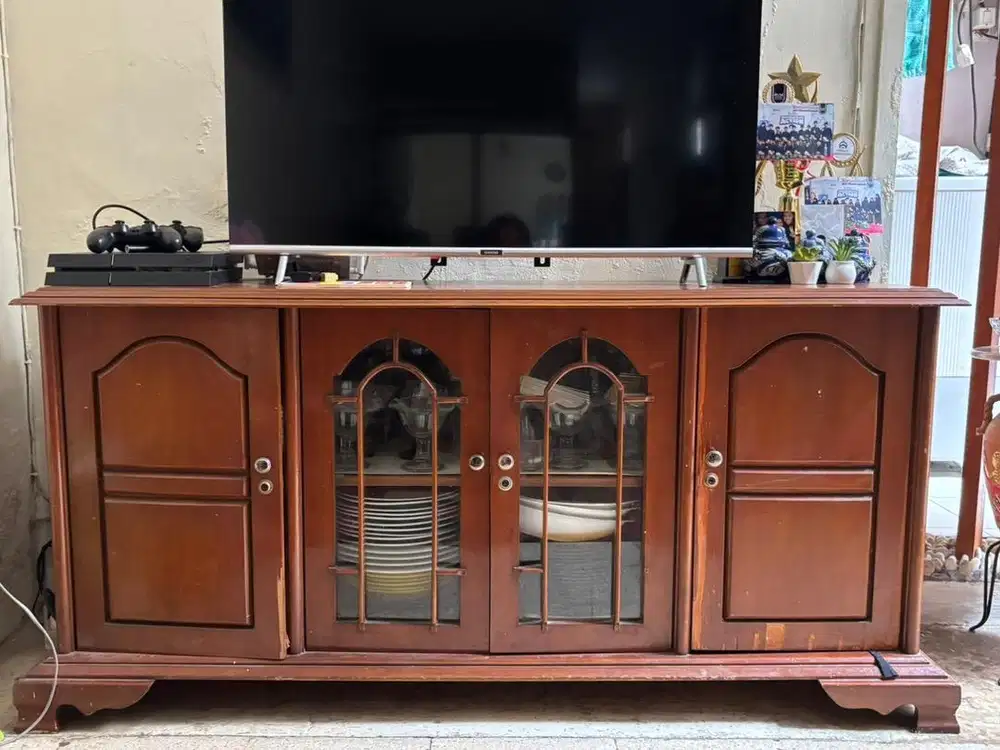 Buffet TV kayu ( Bukan Jati)