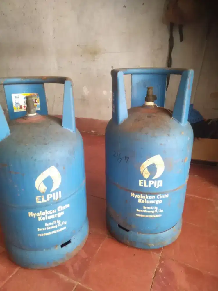 Di jual dua tabung gas ukuran 12 kg