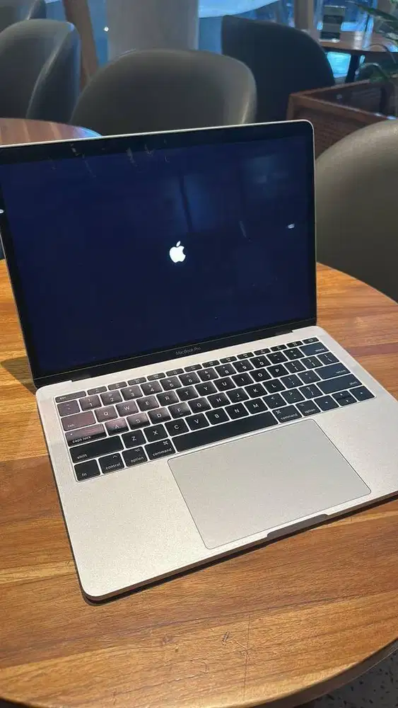 Macbook pro 2017 8/256