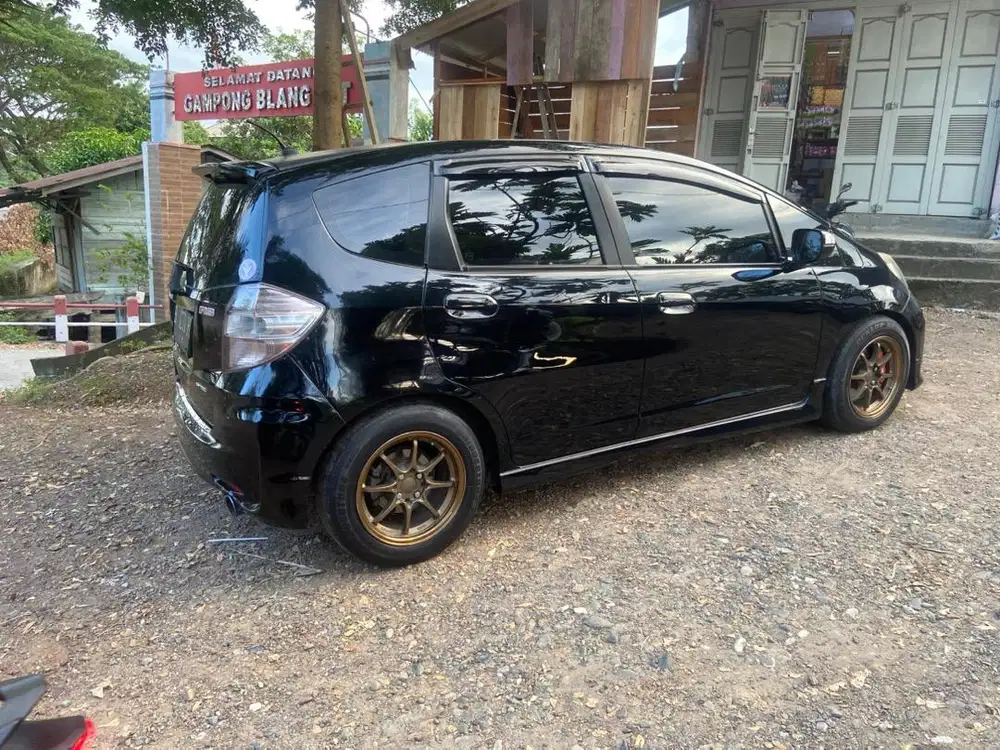 Jual jazz 2008 plus bodykit sdah upgrade