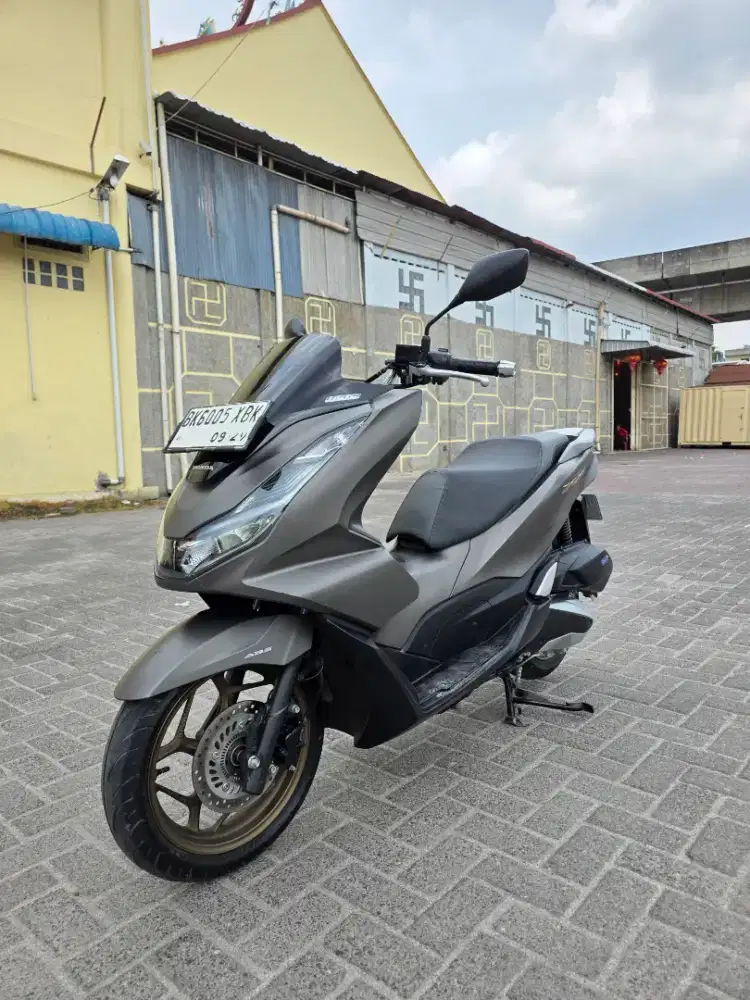 Honda PCX 160 ABS Coklat 2024