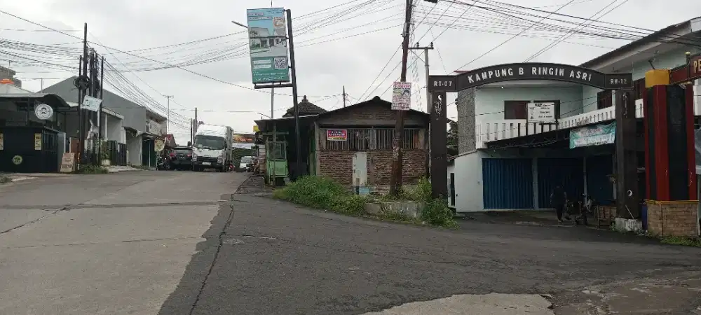Tanah Padat Penduduk Bebas Banjir Selamanya Bisa Dibuat Jadi 2 Kavling