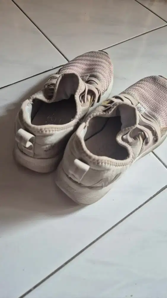 Jual murah new balance sneaker