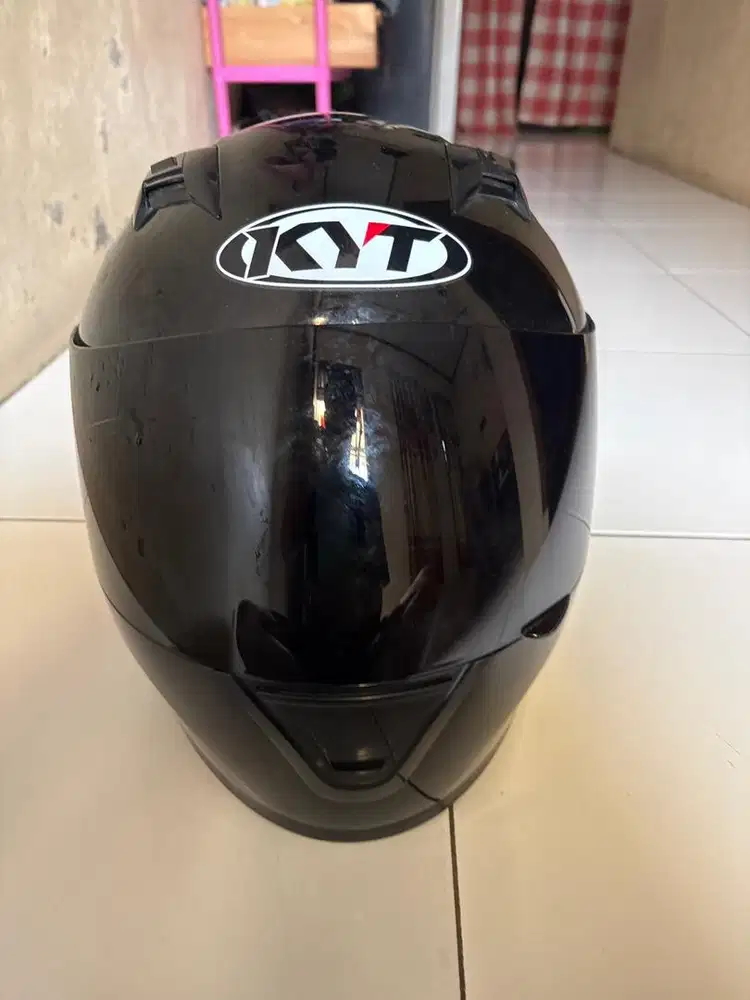 Helm kyt ukuran L