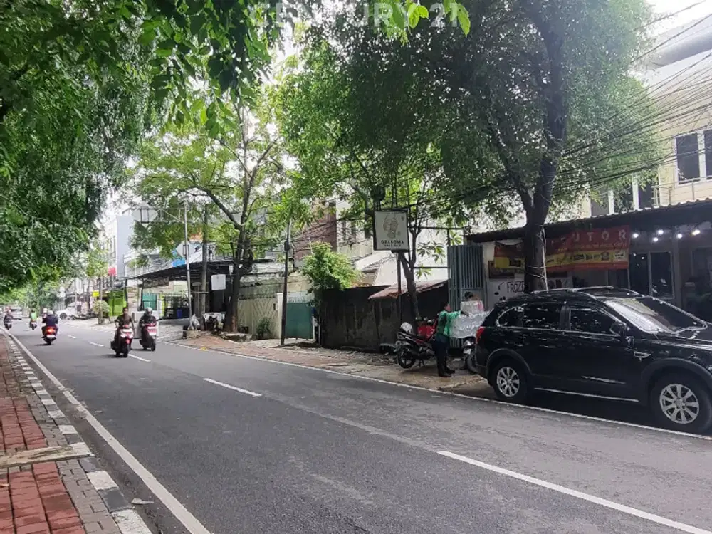 Rumah  Strategis Seperti Ruko Di Sunter