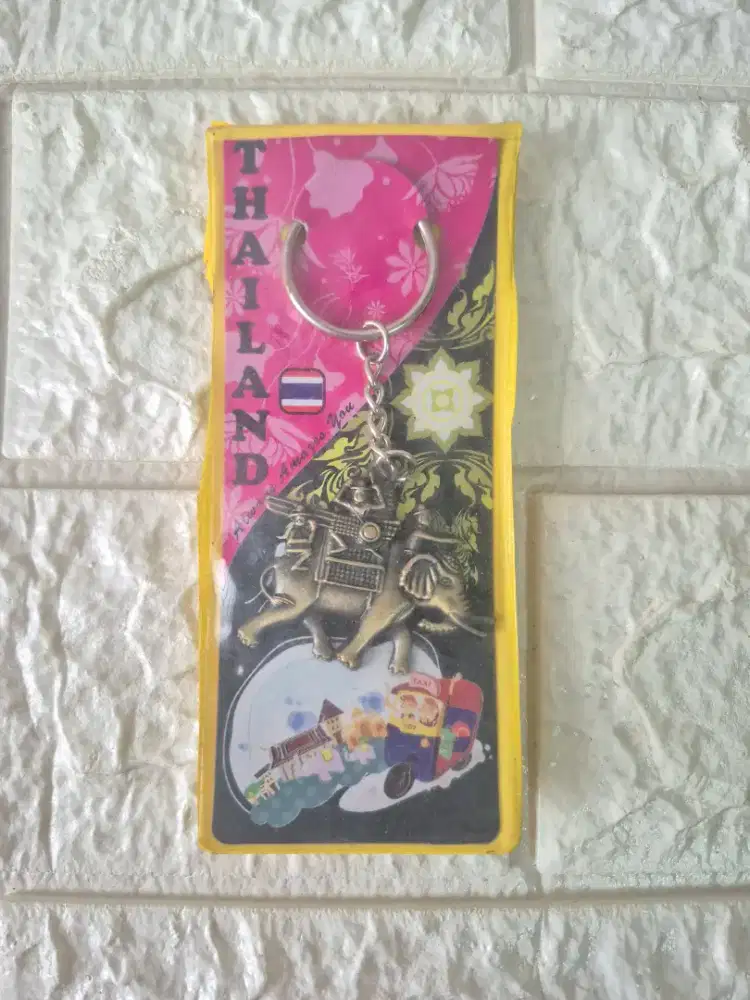 Gantungan Kunci Oleh-Oleh Dari Thailand