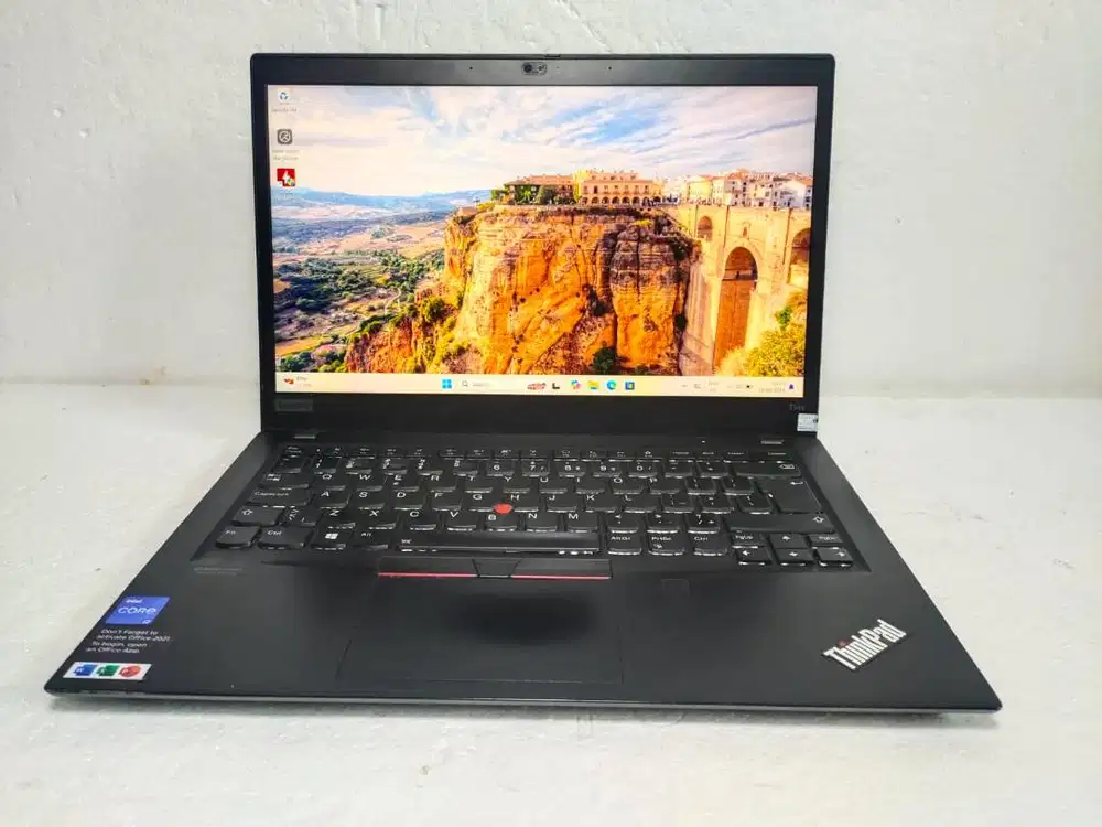 Lenovo Thinkpad T14S Core i7-10510U Ram 16GB DDR4 Ssd 512GB B436