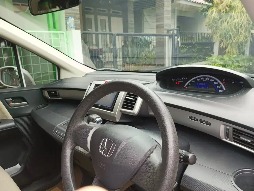 Honda Freed 2013 Bensin
