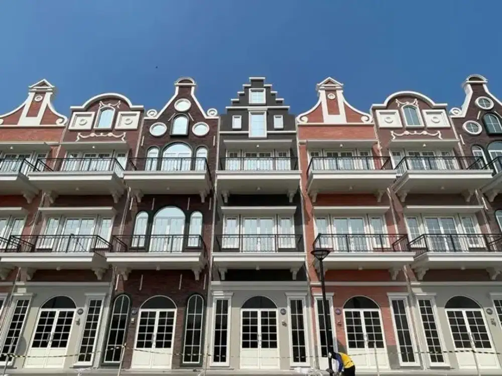 Ruko Ebony PIK2, Uk 4,5x15 (3 Lantai) Termurah Ready