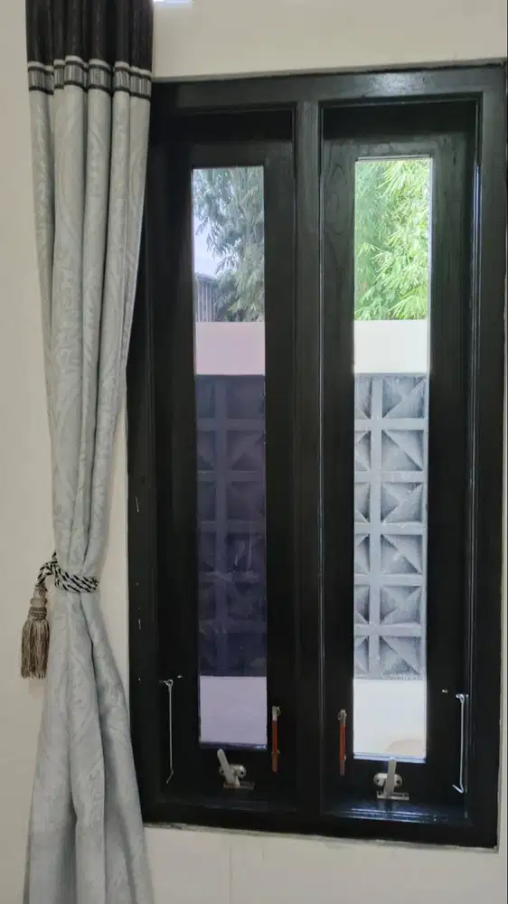 Pusat Kaca Film panggilan ke Rumah & Sticker untuk Gedung & Kantor