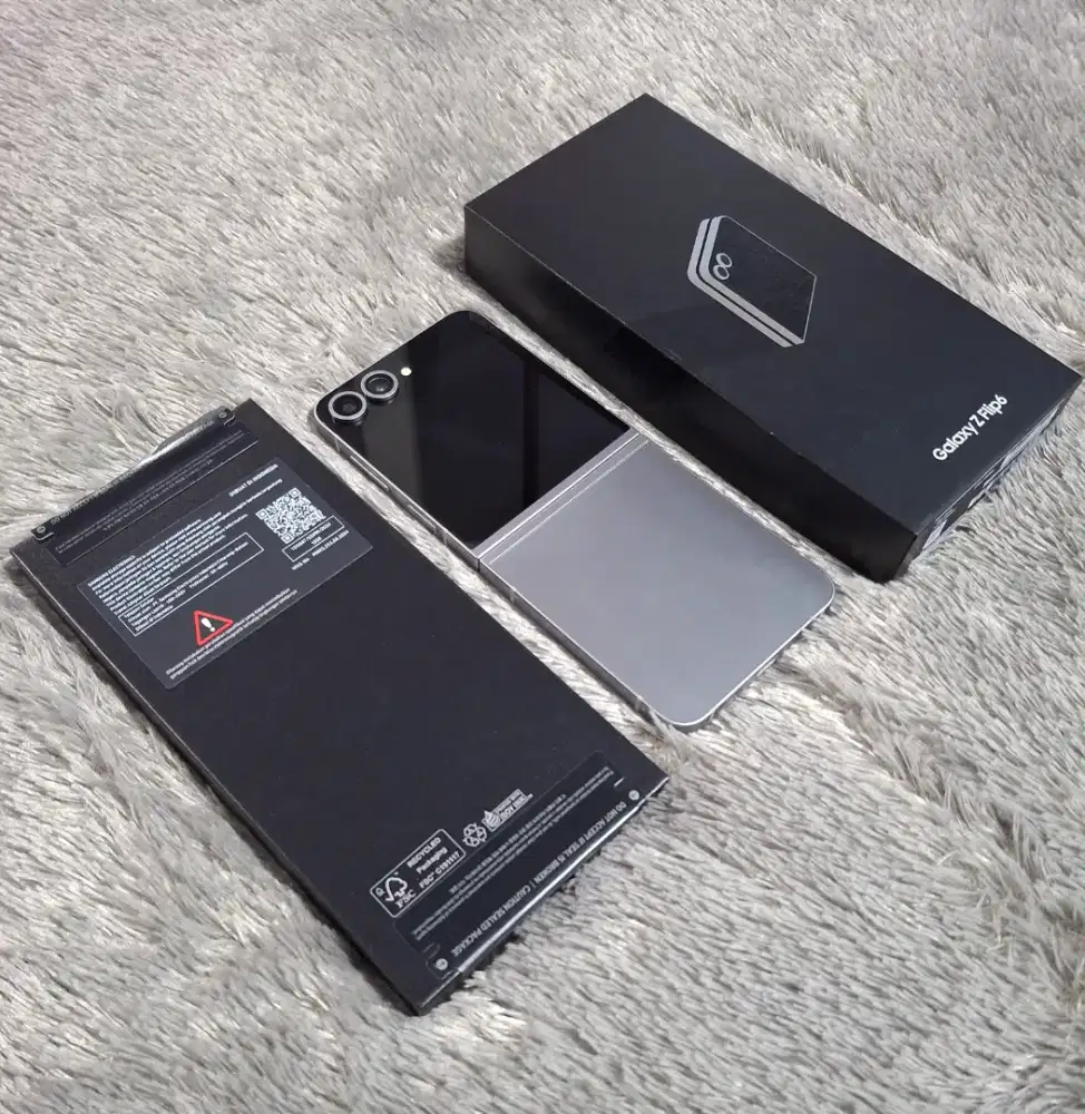 Samsung Z Flip6 12/512GB Silver