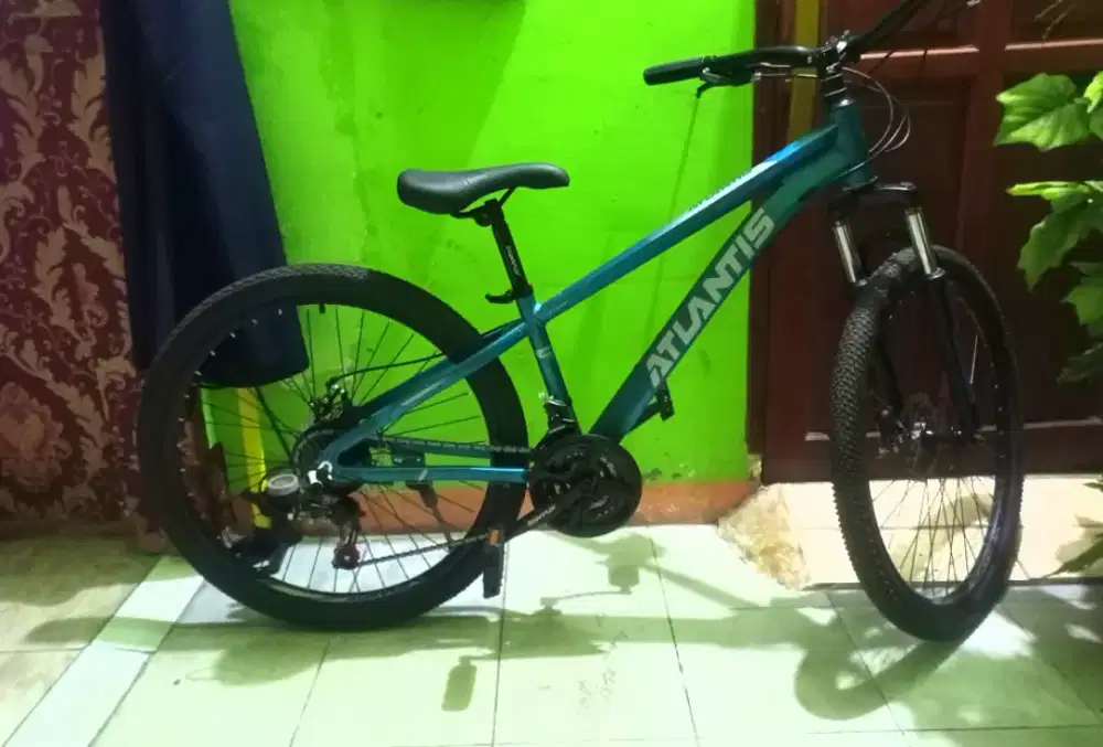 Di jual , sepeda Atlantis
