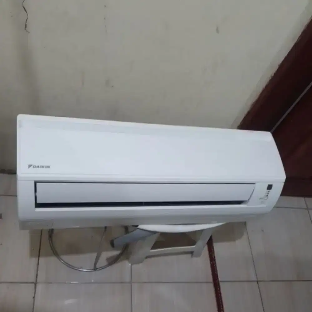 Indoor AC Daikin 1PK Second  Siap Pasang