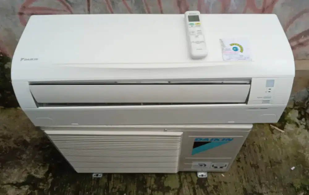 Jual Ac Daikin Thailand 1/2pk R32, Barang Di Jamin Mulus Original..