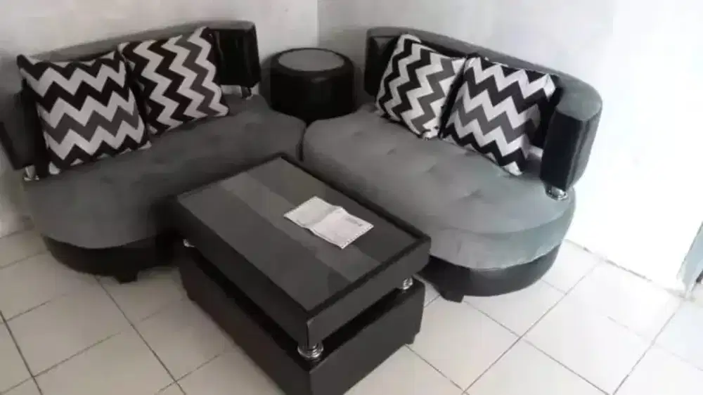 Sofa minimalis ruang tamu