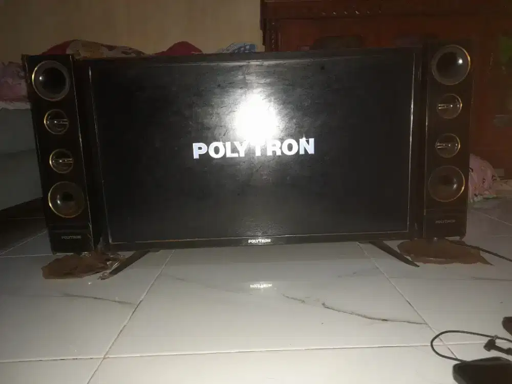 LED TV 32 inch Polytron