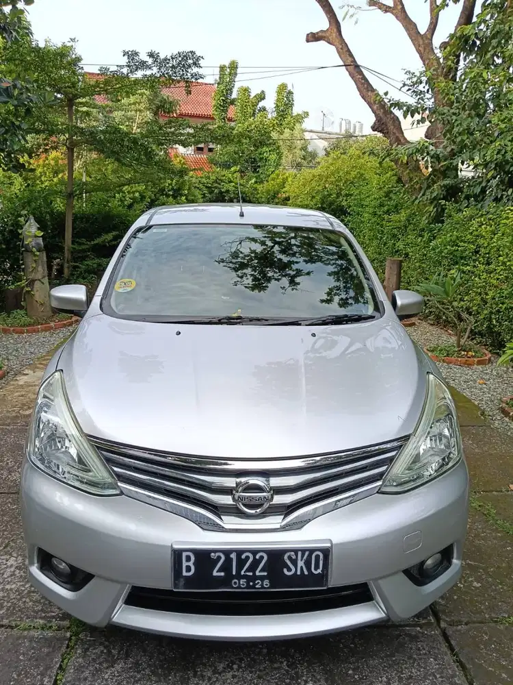 Nissan Grand Livina XV Facelift 2016 Silver