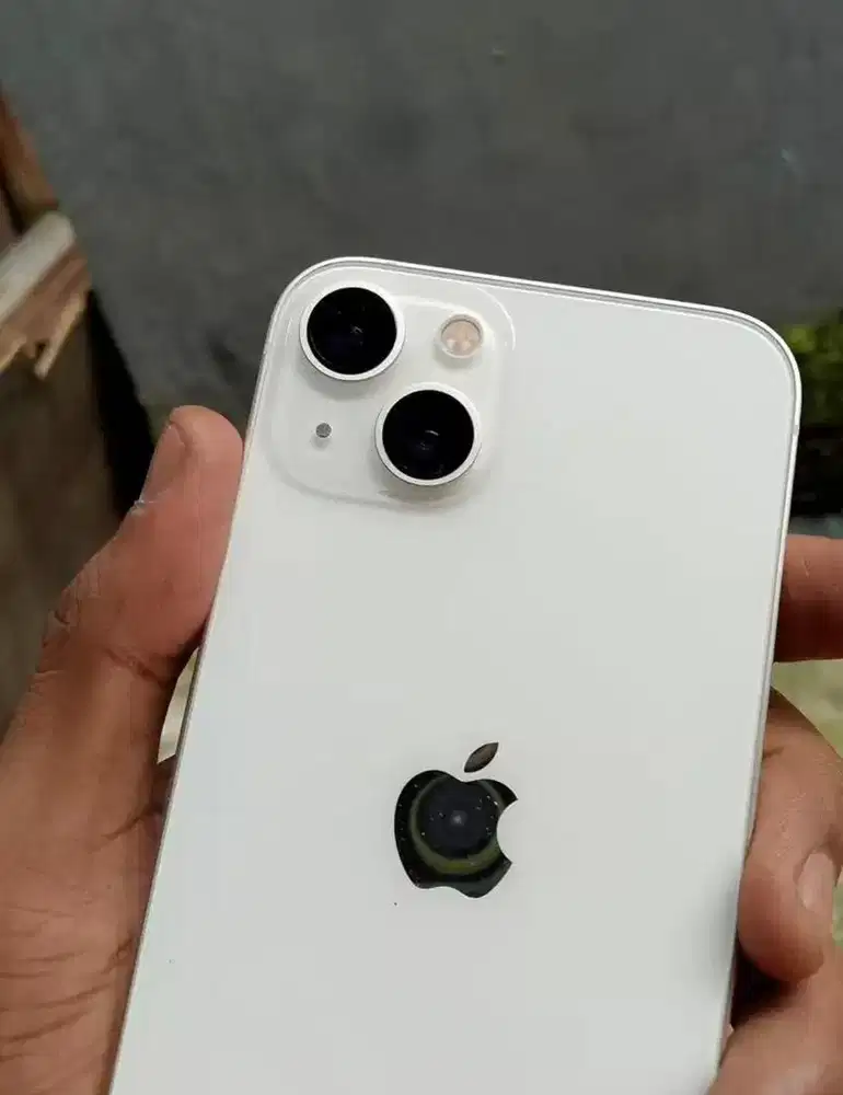 Iphone 13 White 128 GB (Garansi On)