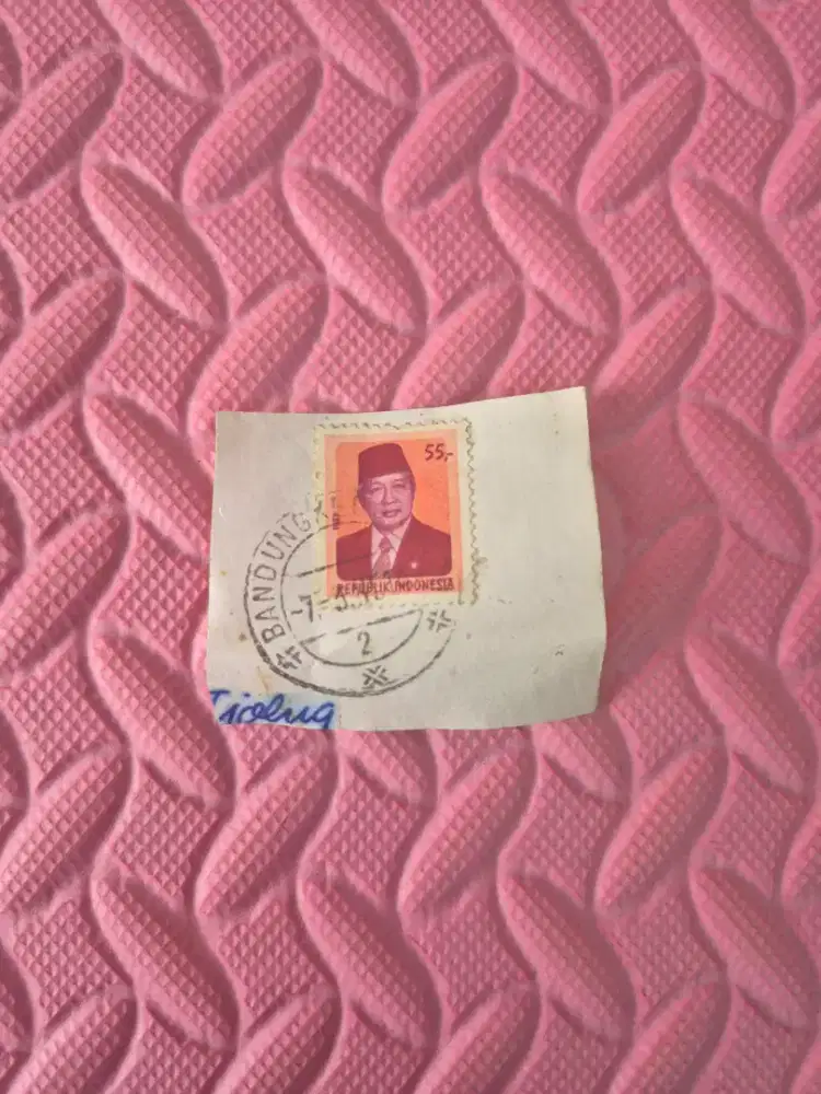 Perangko Antik Indonesia Rp 55 Buat Koleksi Kolektor