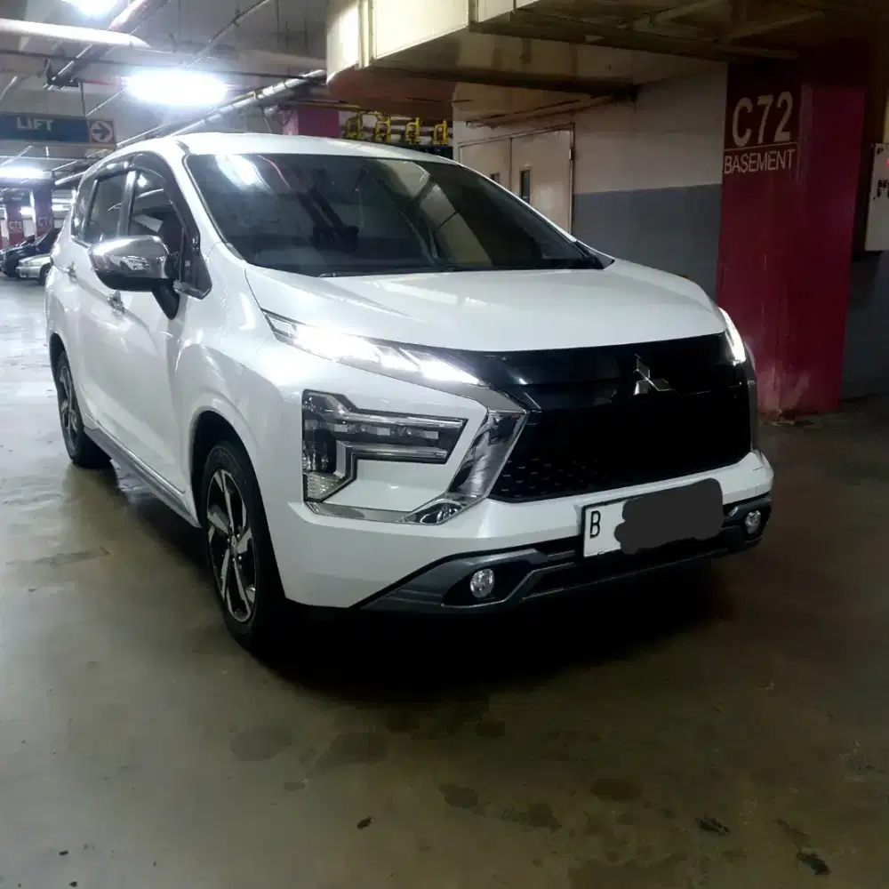 Antik km 23 rb ! Mitsubishi xpander new ultimate 2022 AT