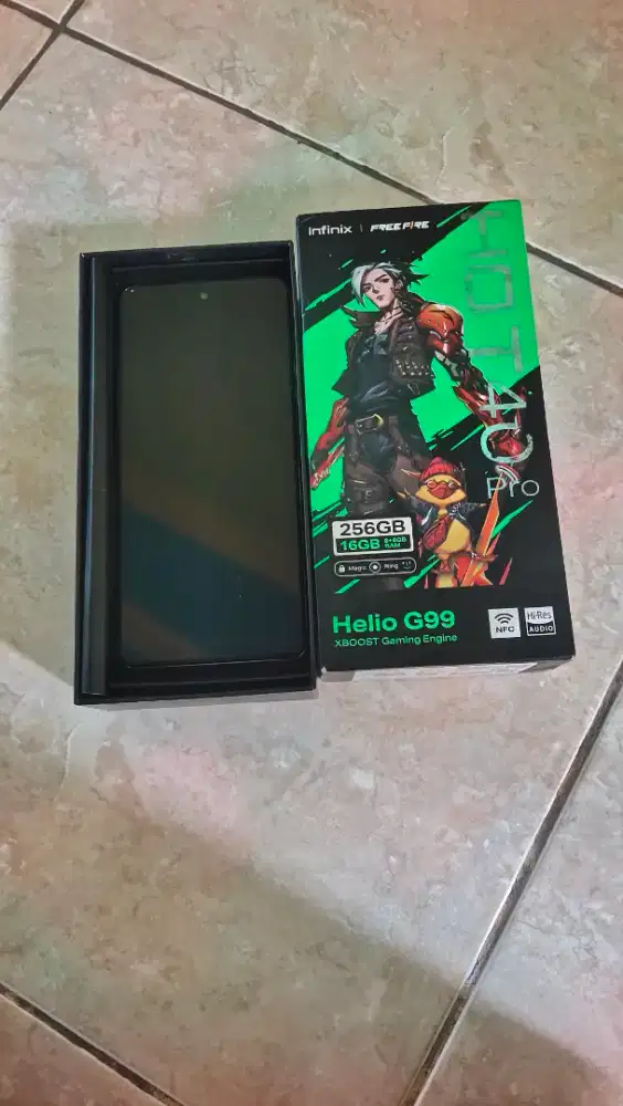 Infinix Hot 40 Pro Gold Ram 8+8/256GB