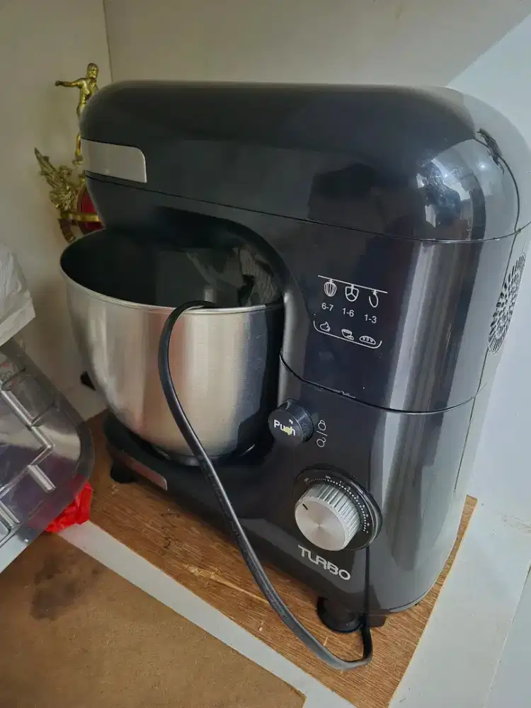 Standing mixer turbo rusak