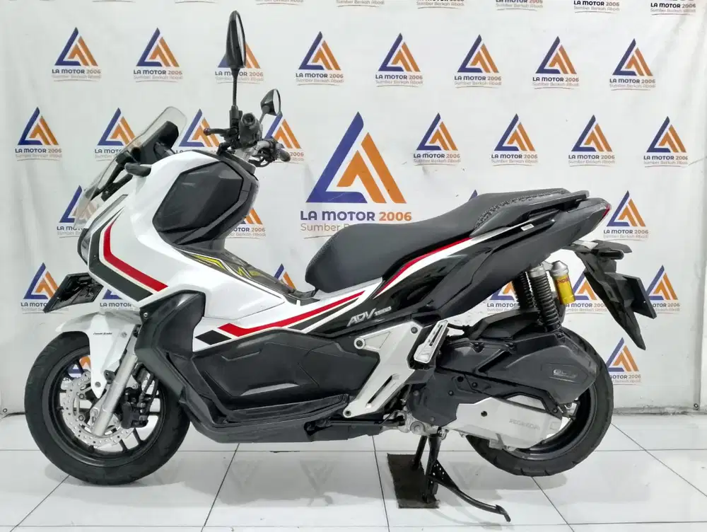 DP SPESIAL PROMO 500RB HONDA ADV 150 CBS THN 2021 (TT/CASH/KREDIT)