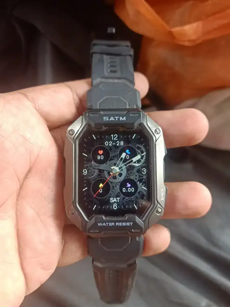 Jam tangan Smartwatch C20 militery