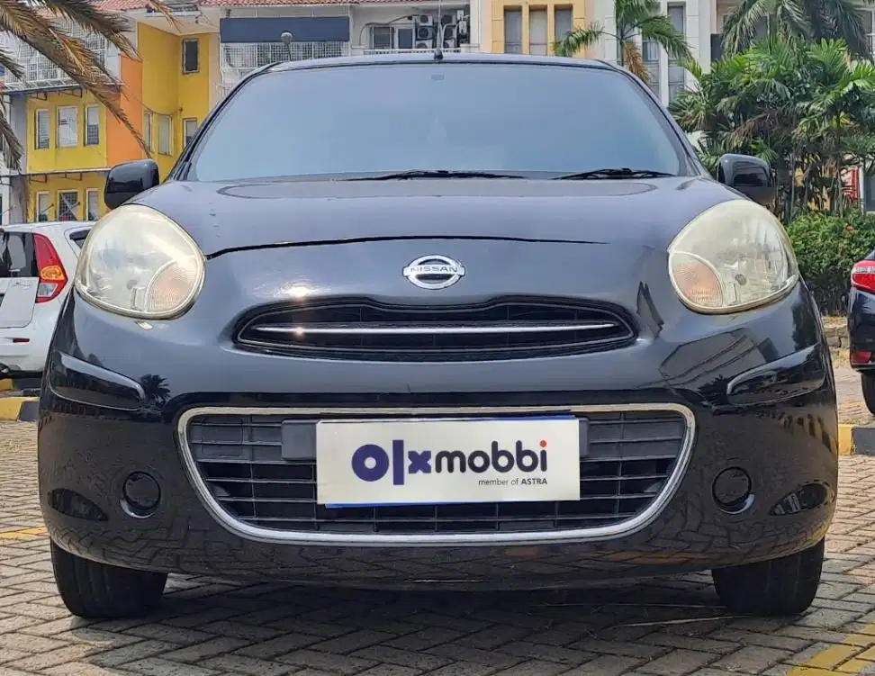 TDP 6,JT, Nissan March 1.5 XS Bensin-AT Hitam 2014