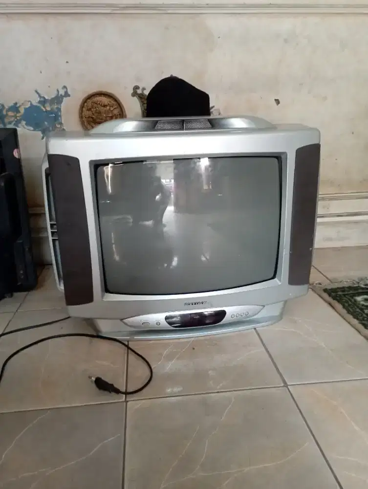 tv tabung 21 in mrek  politron normal jya