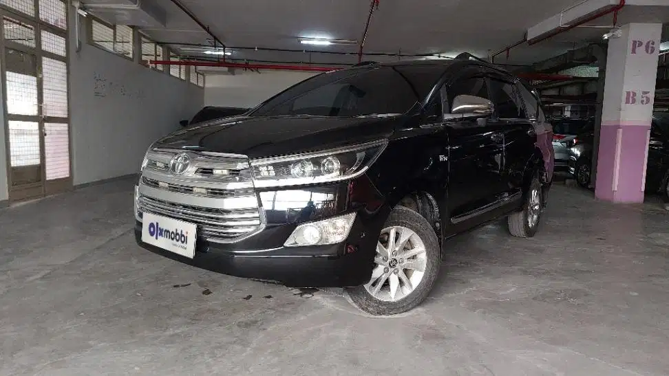 TDP 14JT, Toyota Kijang Innova 2.0 V Bensin-AT Hitam 2019